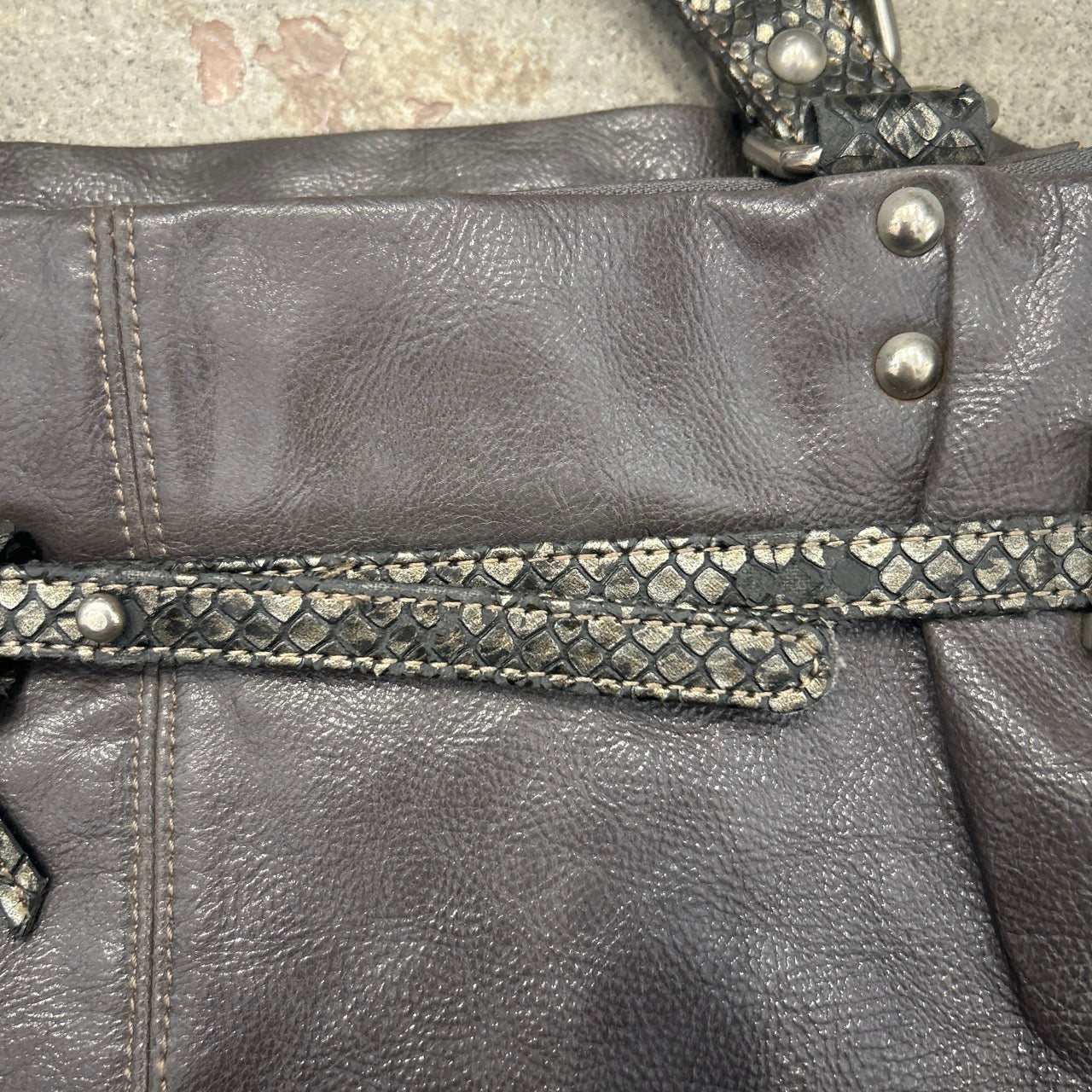 grey faux leather croc effect detailing shoulder bag