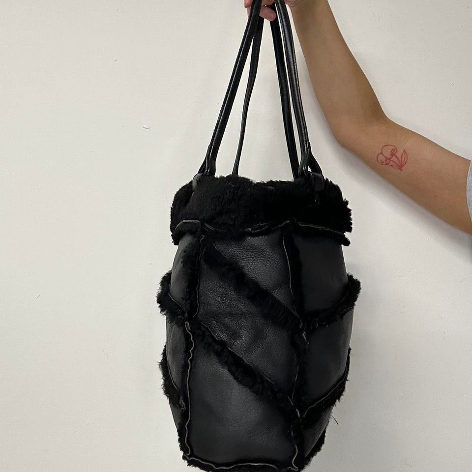 black faux leather faux fur shoulder bag