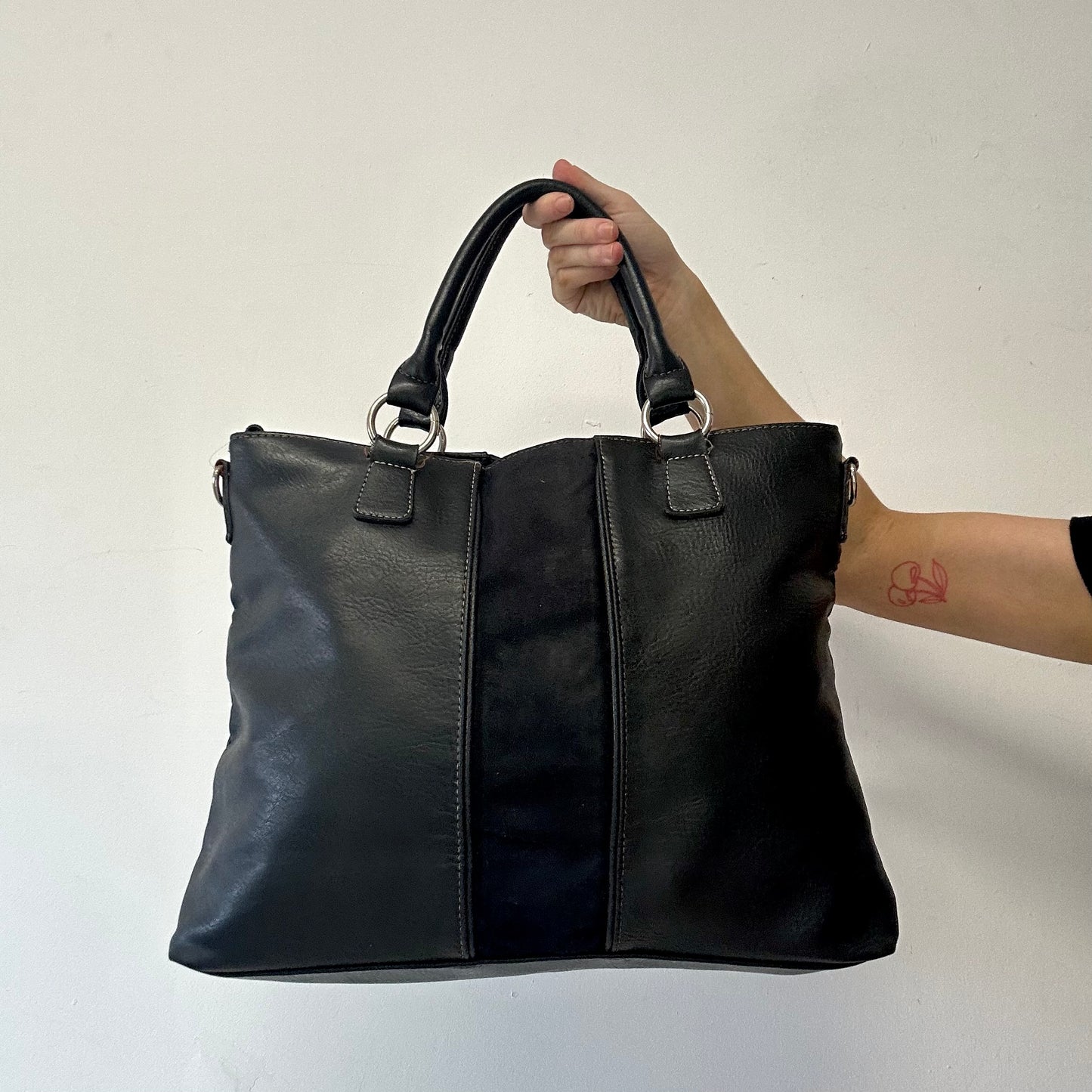 black double zip faux leather shoulder bag
