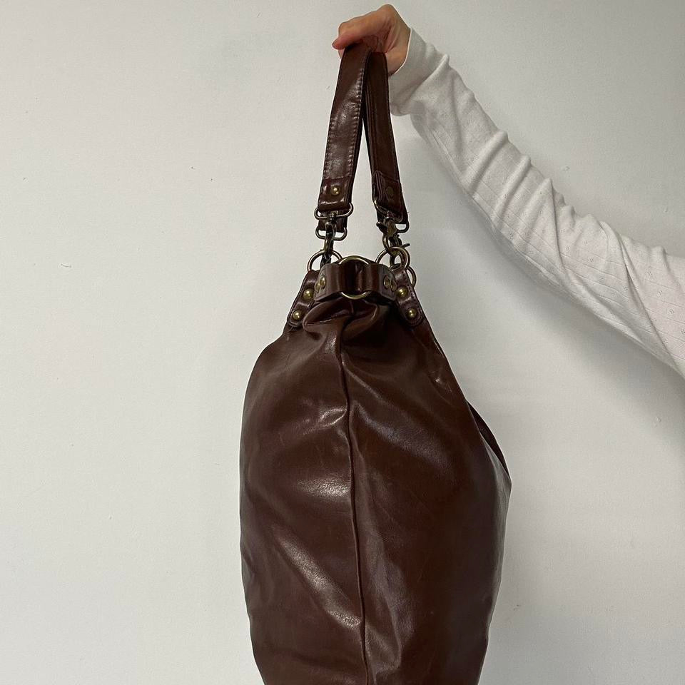 black faux leather metal clasp shoulder bag
