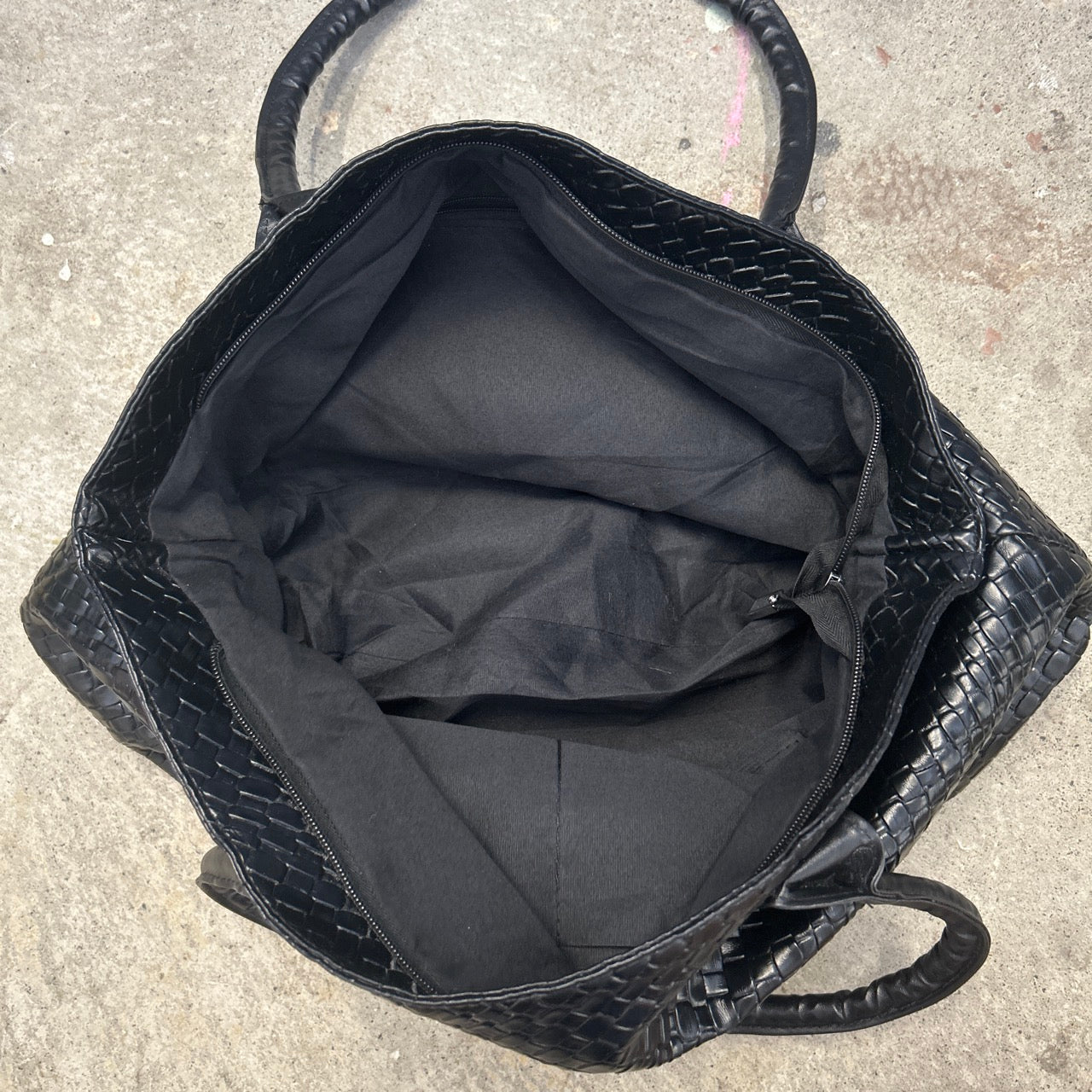 black faux leather woven effect shoulder bag