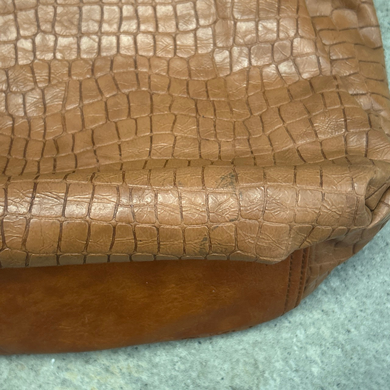 brown plaited handles faux leather shoulder bag