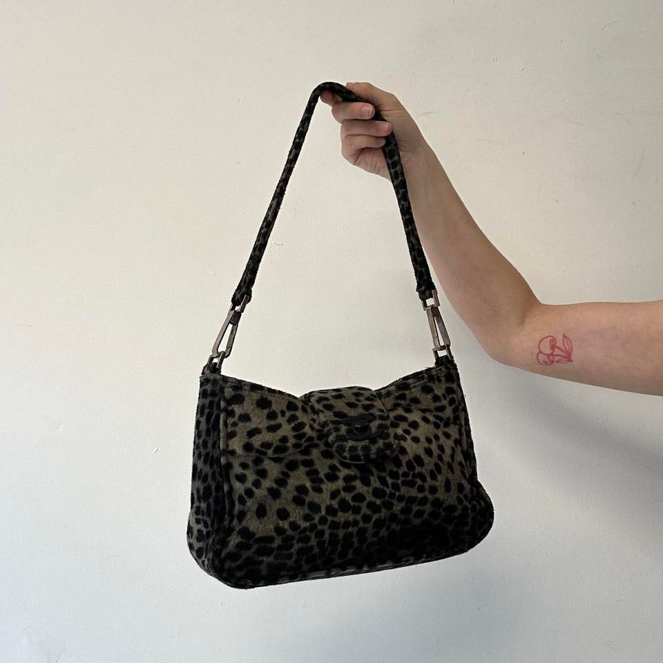 black leopard print faux fur shoulder bag