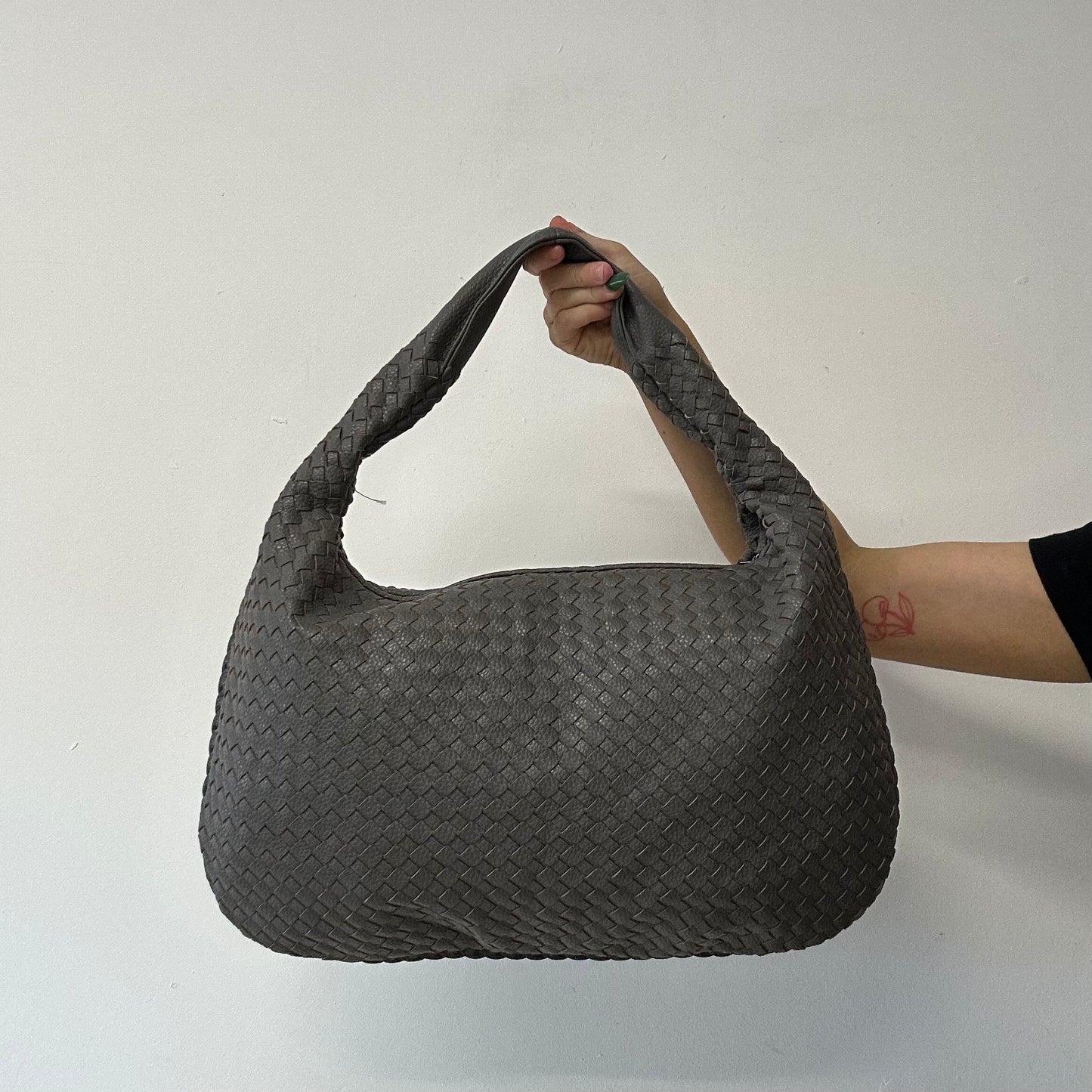 grey woven faux leather shoulder bag