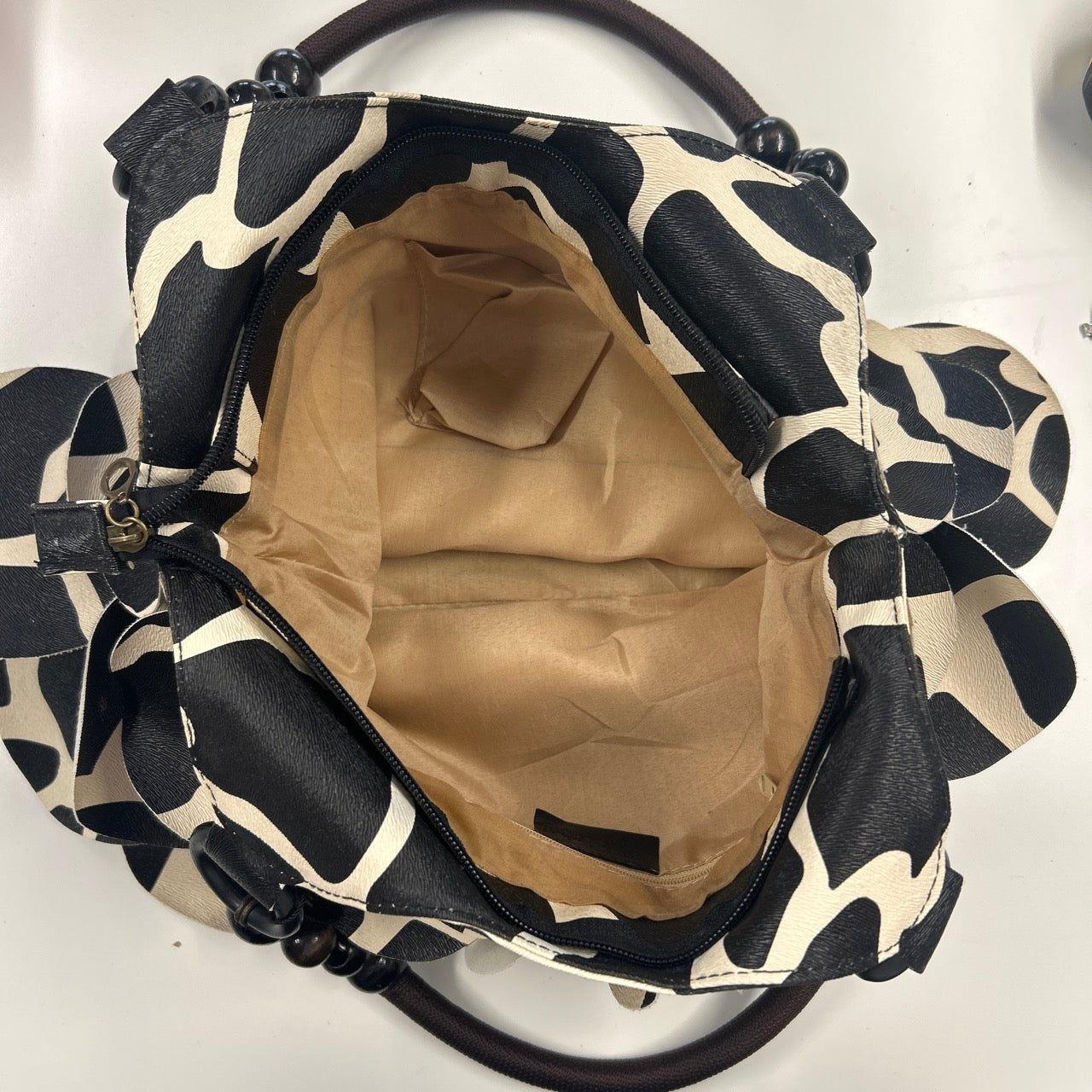 giraffe print faux leather disc beaded shoulder bag