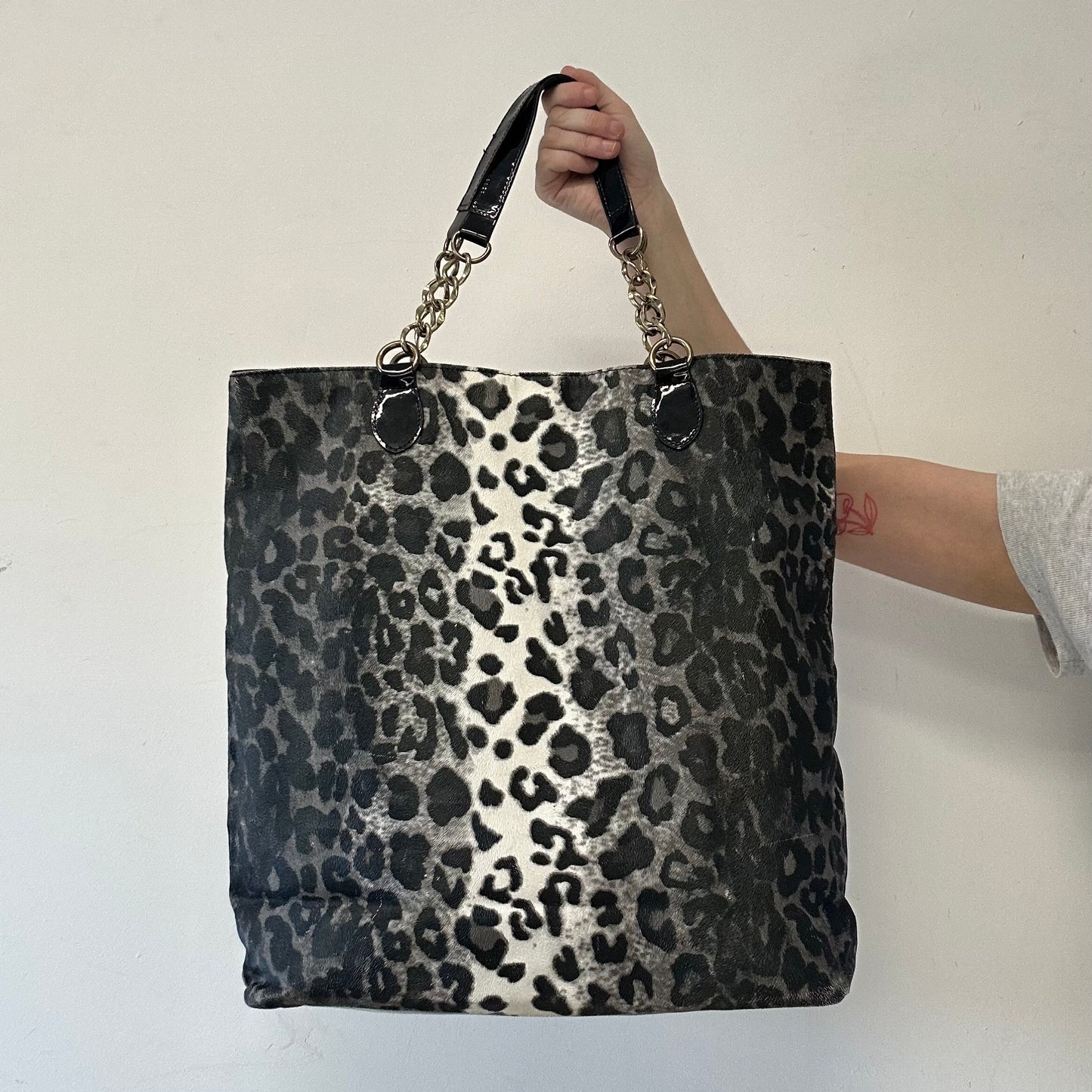 black leopard print faux leather tote bag