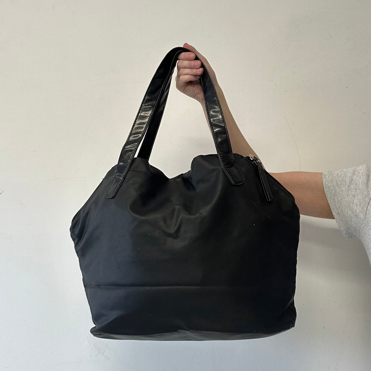 black double buckle faux leather shoulder bag