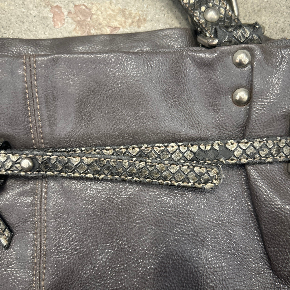 grey faux leather croc effect detailing shoulder bag