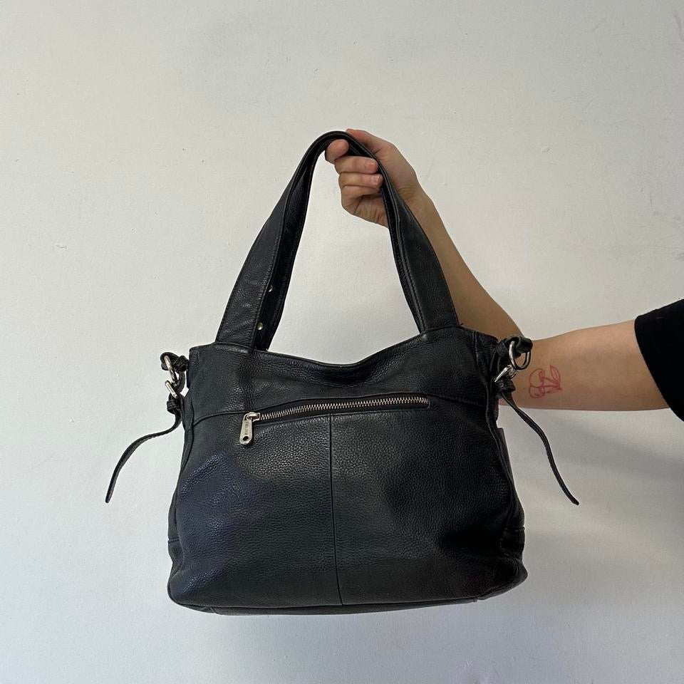 black double pocket leather shoulder bag