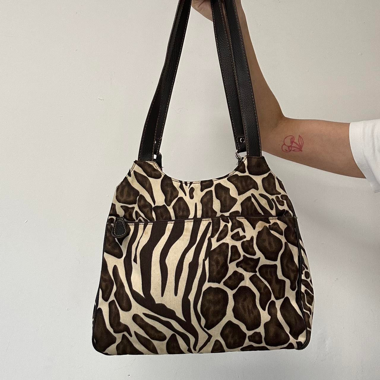 brown giraffe double pocket shoulder bag