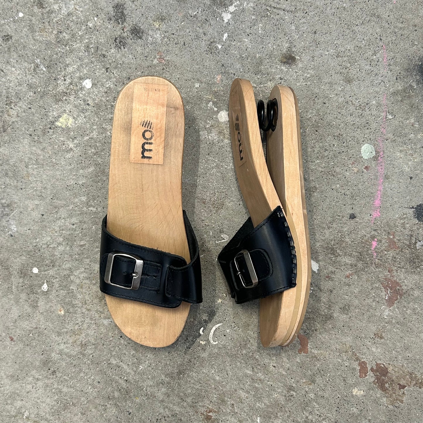 black wooden buckle spring platform sandals