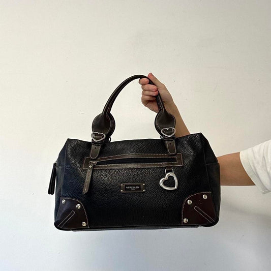 black faux leather heart buckle shoulder bag