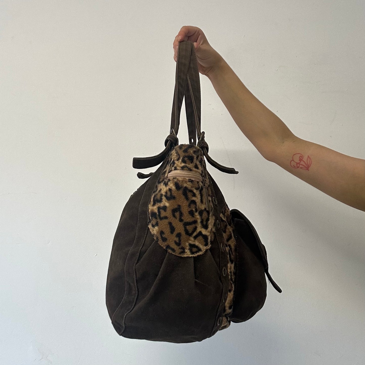 brown leopard print eyelet shoulder bag