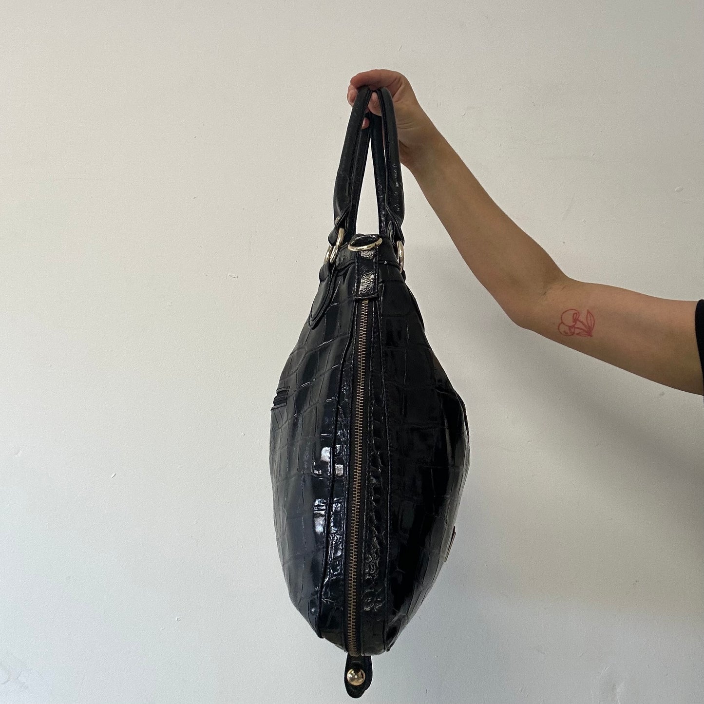 black croc effect faux leather shoulder bag