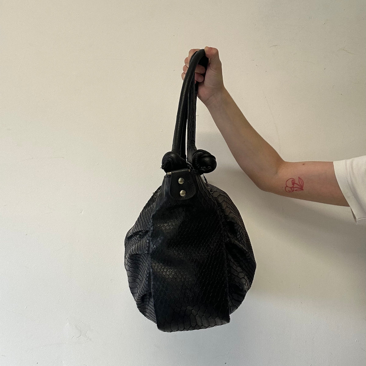 black faux leather croc effect shoulder bag