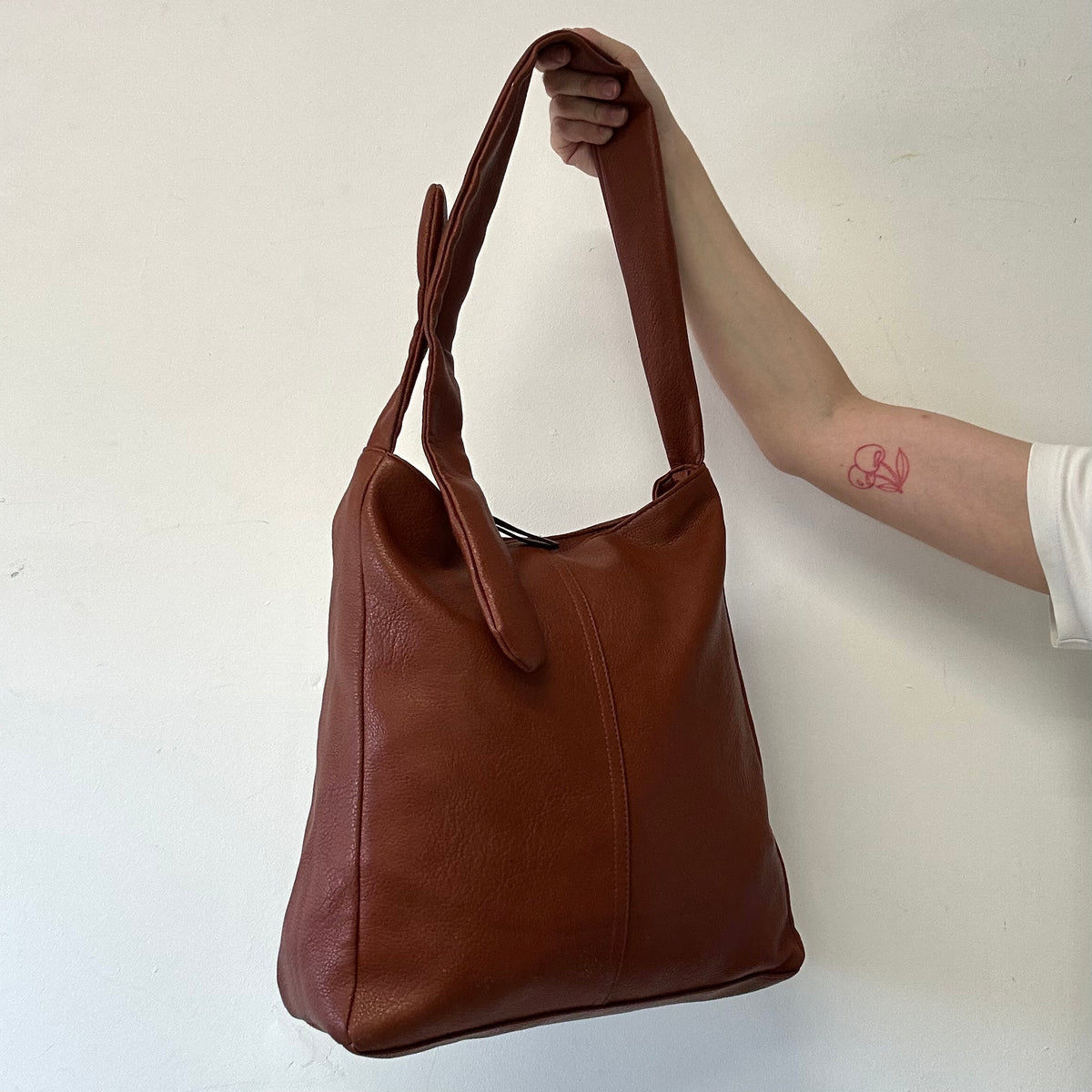 brown faux leather shoulder bag