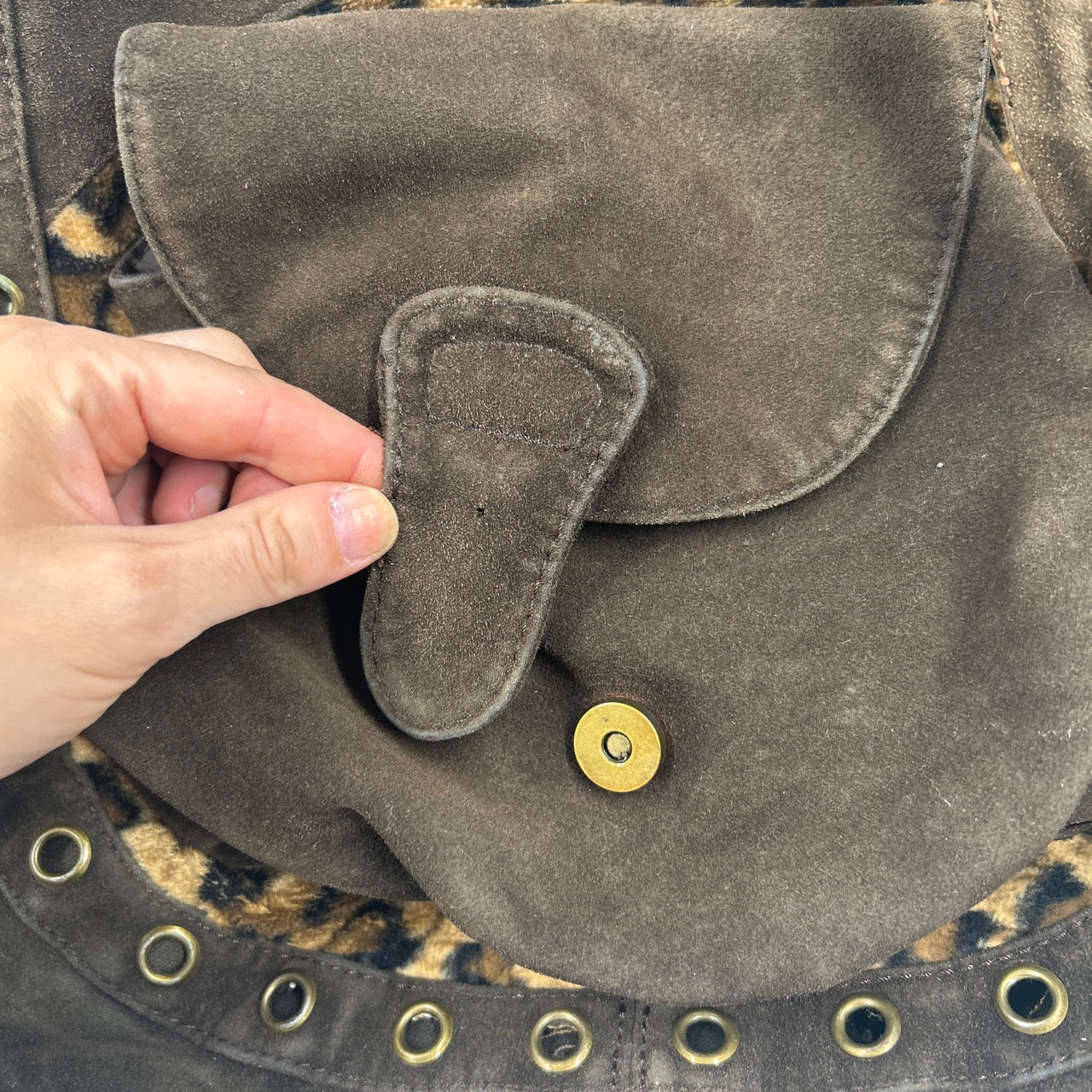 brown leopard print eyelet shoulder bag