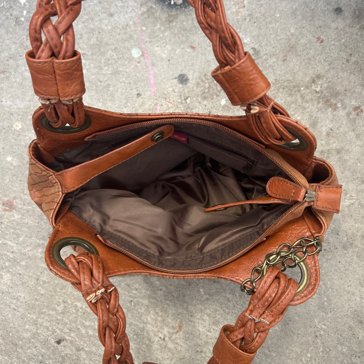 brown plaited handles faux leather shoulder bag