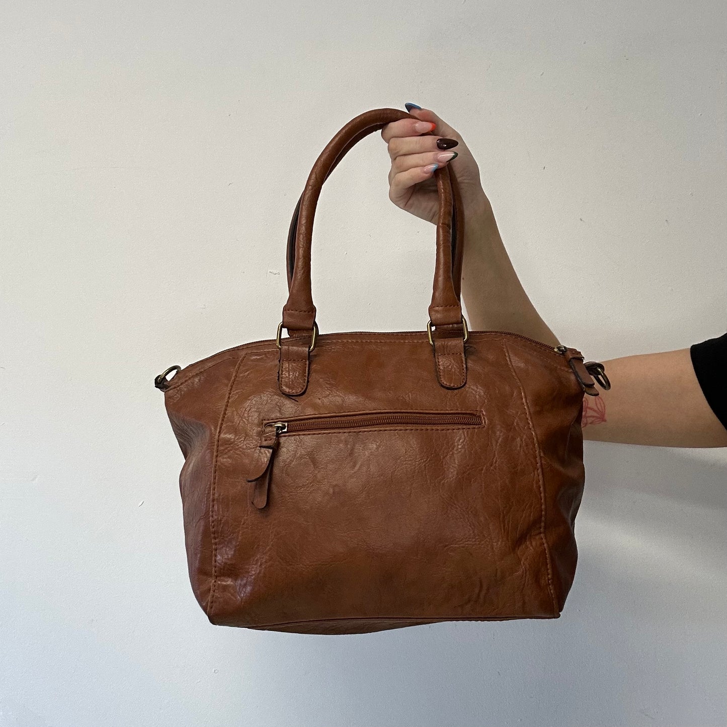 brown faux leather buckle shoulder bag