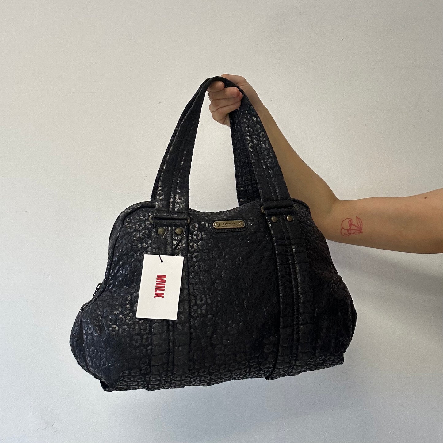 black leopard print shoulder bag