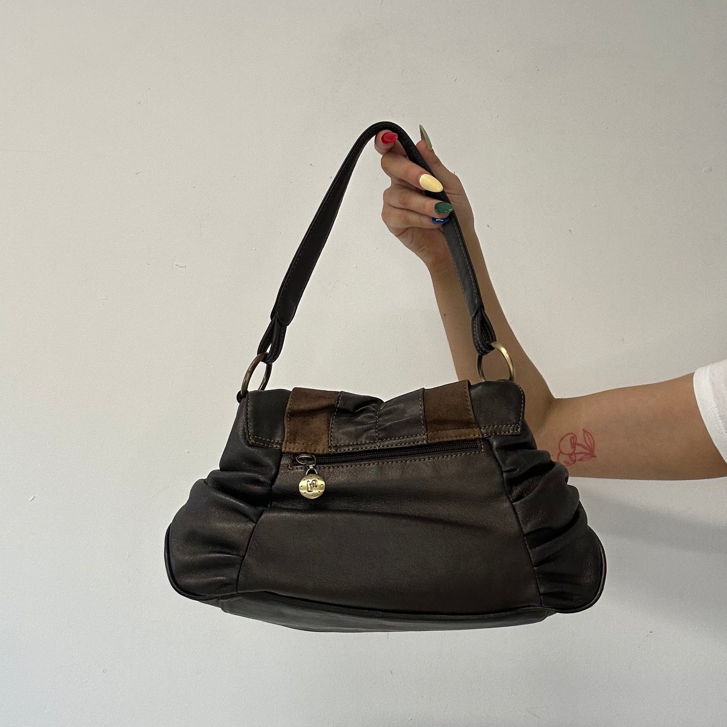 brown faux leather ruched shoulder bag