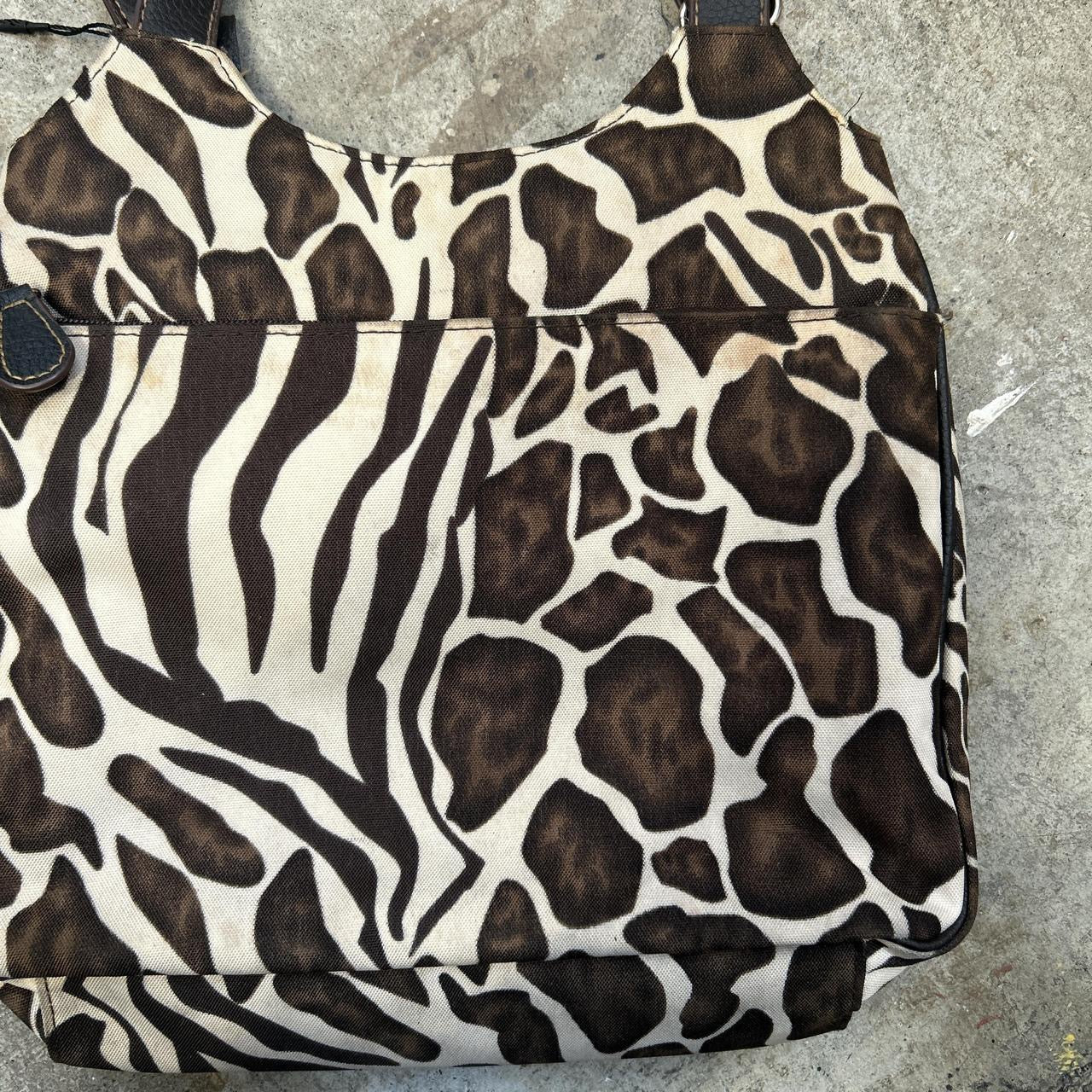 brown giraffe double pocket shoulder bag