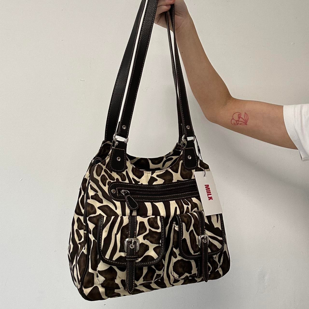 brown giraffe double pocket shoulder bag