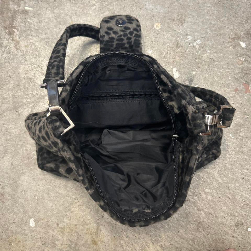 black leopard print faux fur shoulder bag