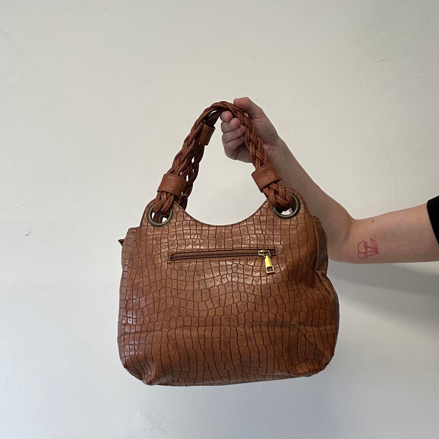 brown plaited handles faux leather shoulder bag