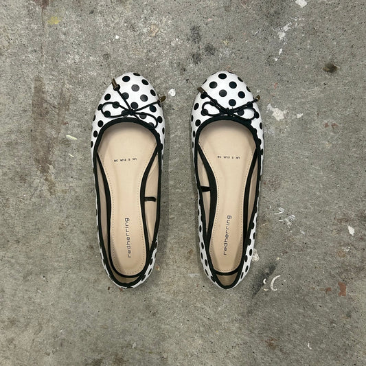 black and white polka dot ballet pumps