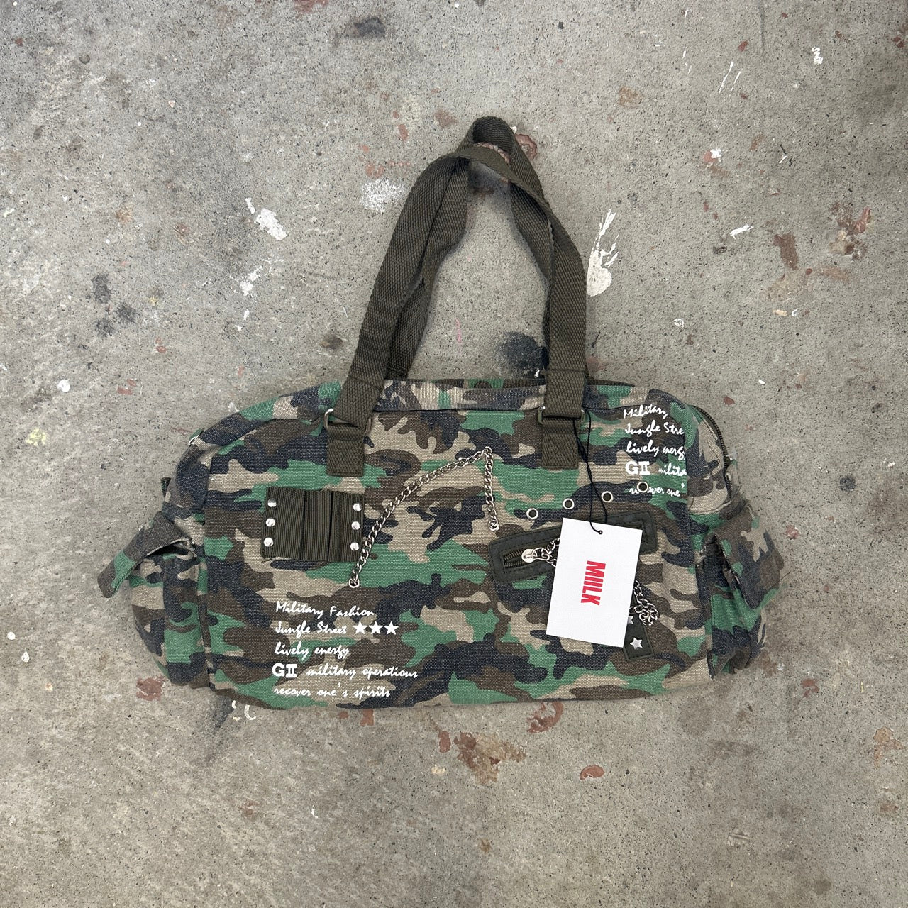 green camouflage chain shoulder bag