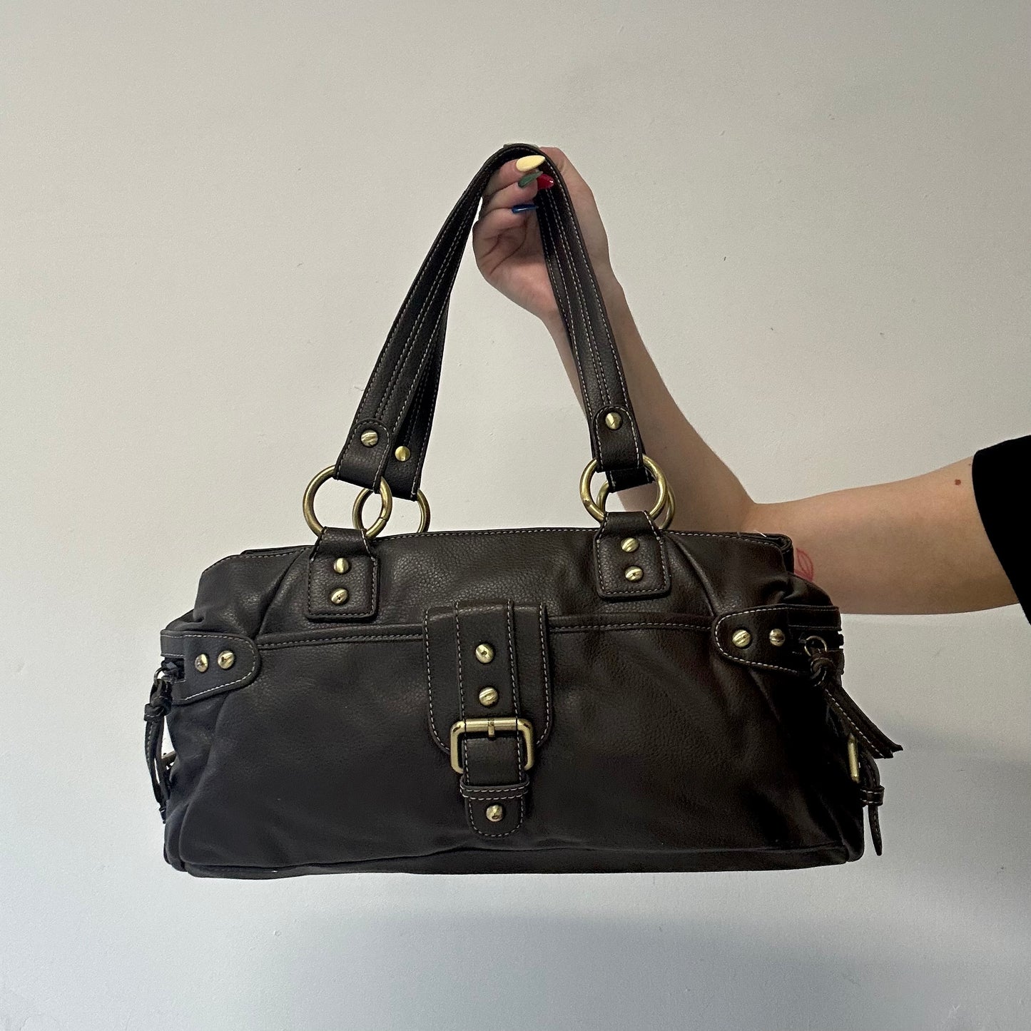 brown faux leather buckle shoulder bag