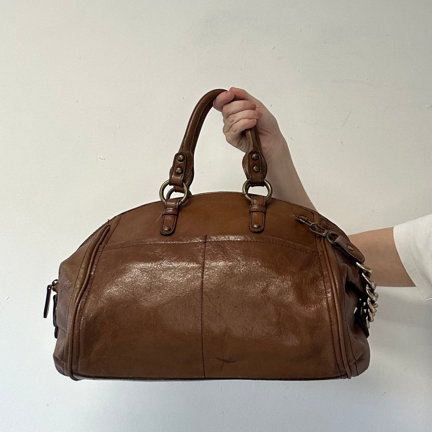 brown faux leather chain detailing hand bag