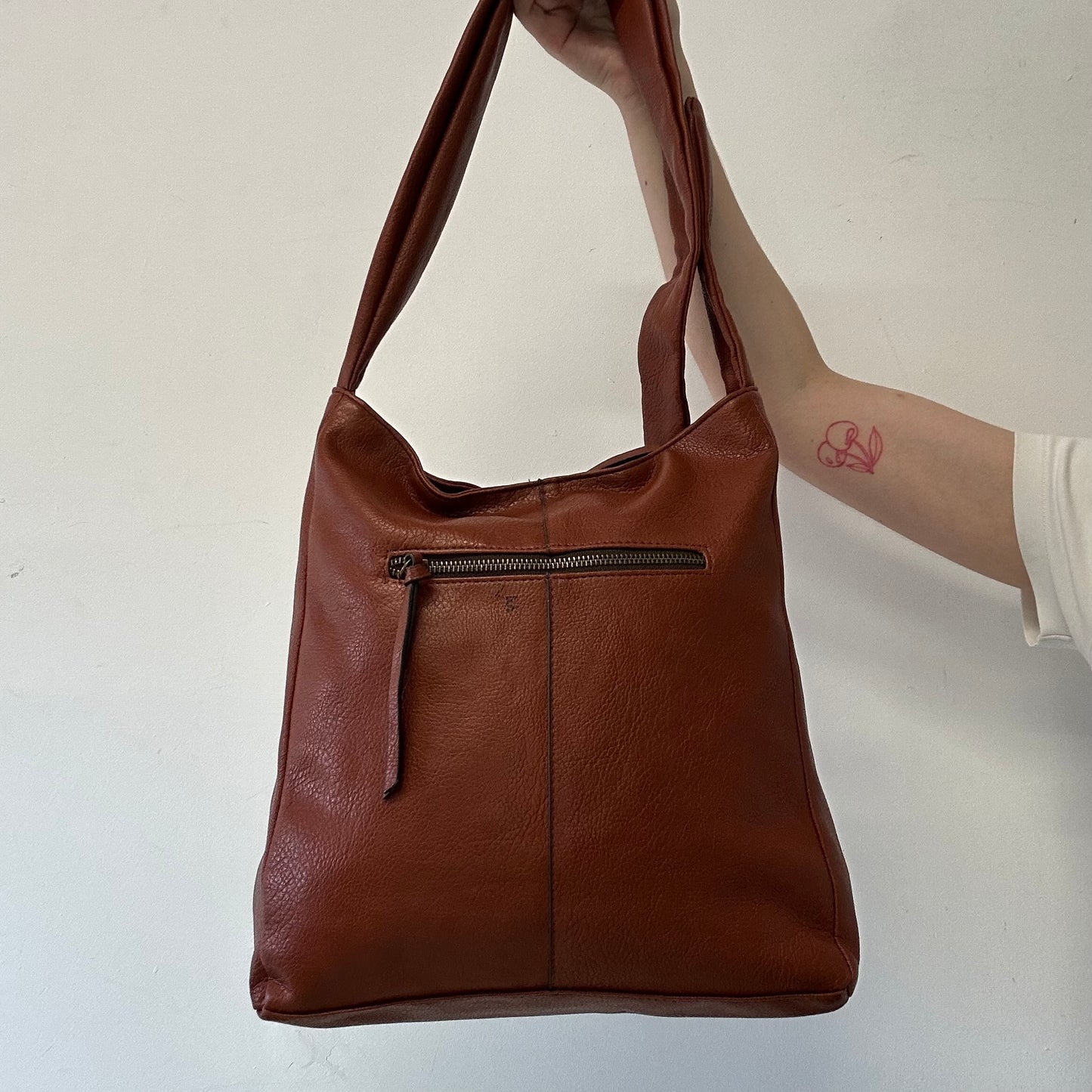 brown faux leather shoulder bag