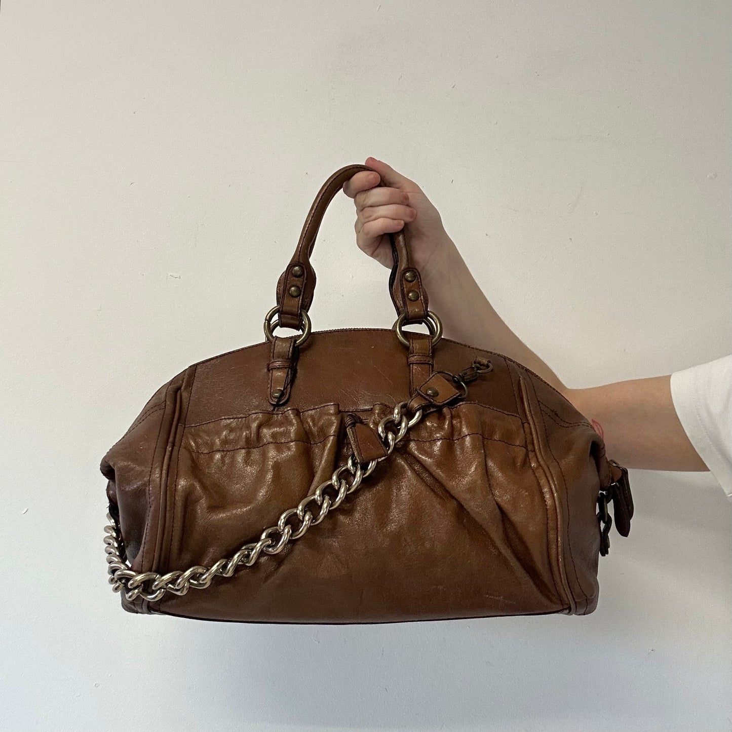 brown faux leather chain detailing hand bag