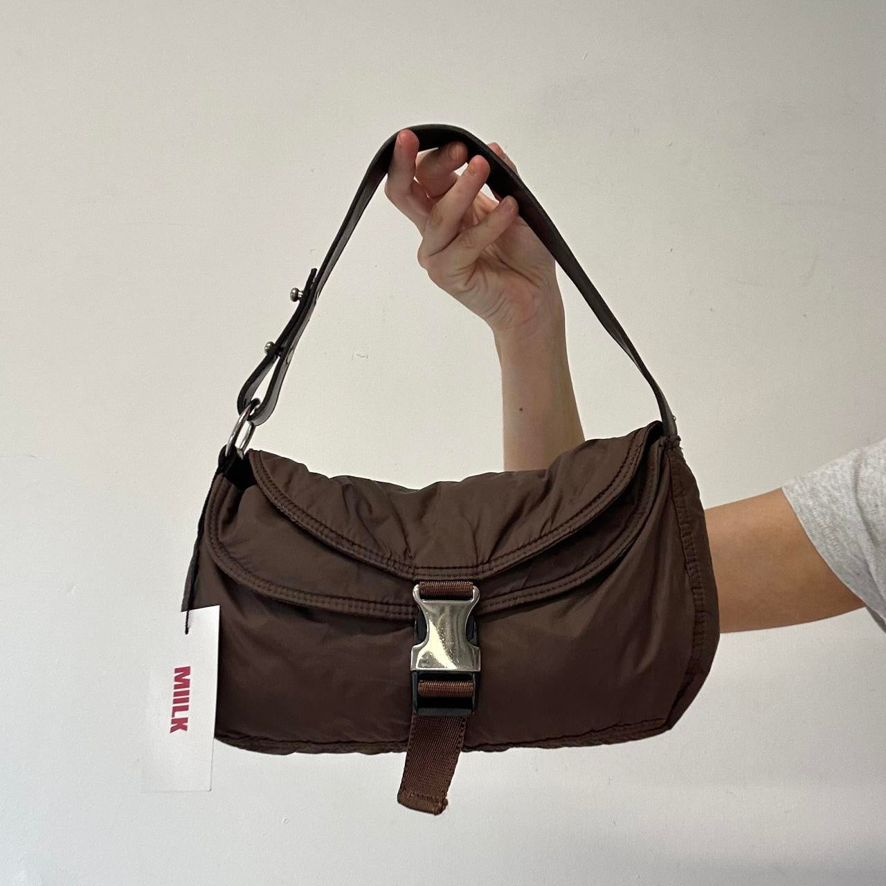 brown buckle shoulder bag
