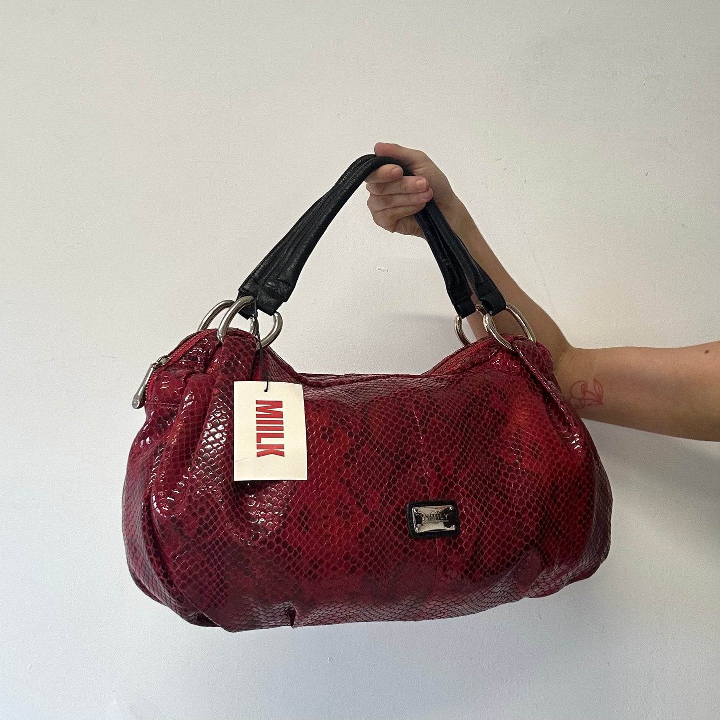 black and red faux leather croc effect shoulder bag