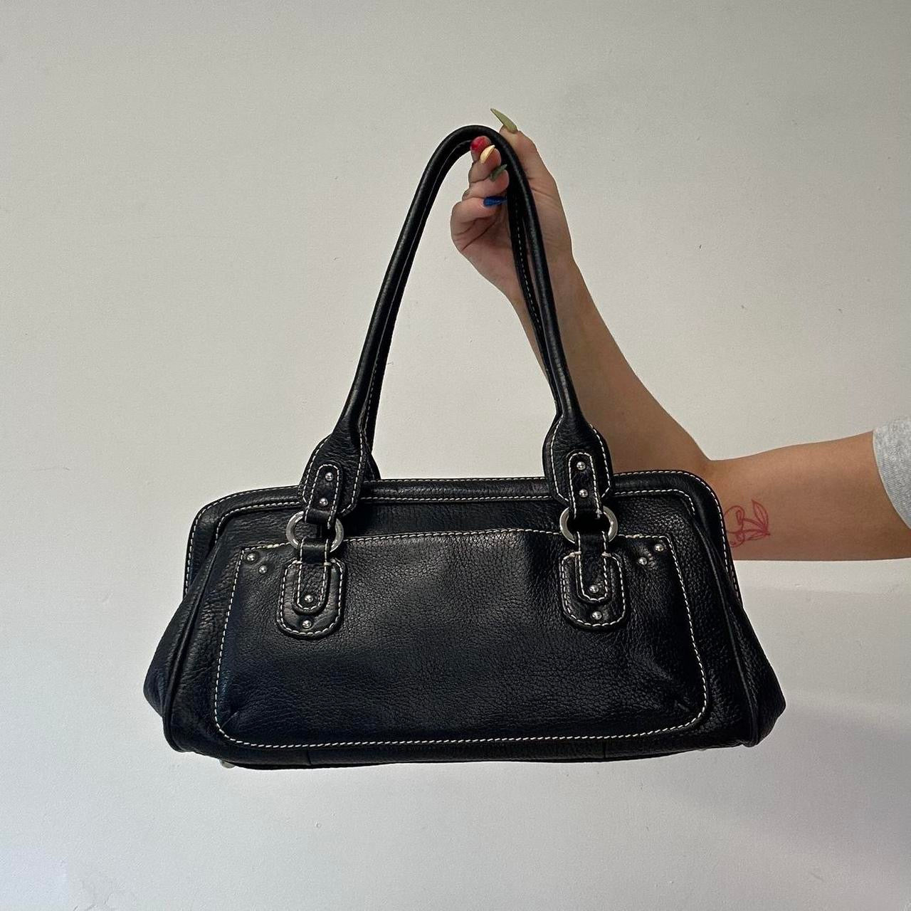 black simple leather shoulder bag
