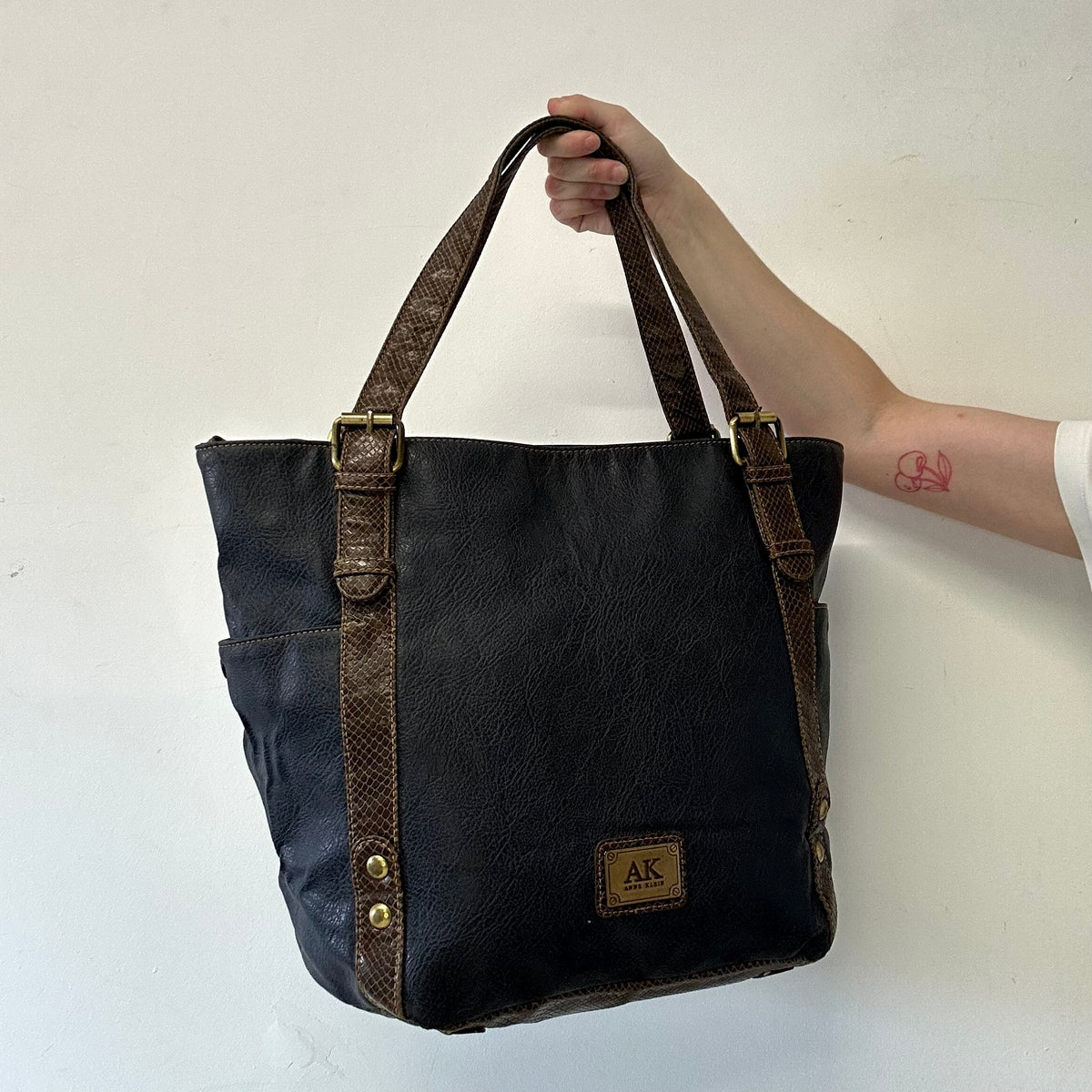 navy double buckle genuine leather shoulder bag