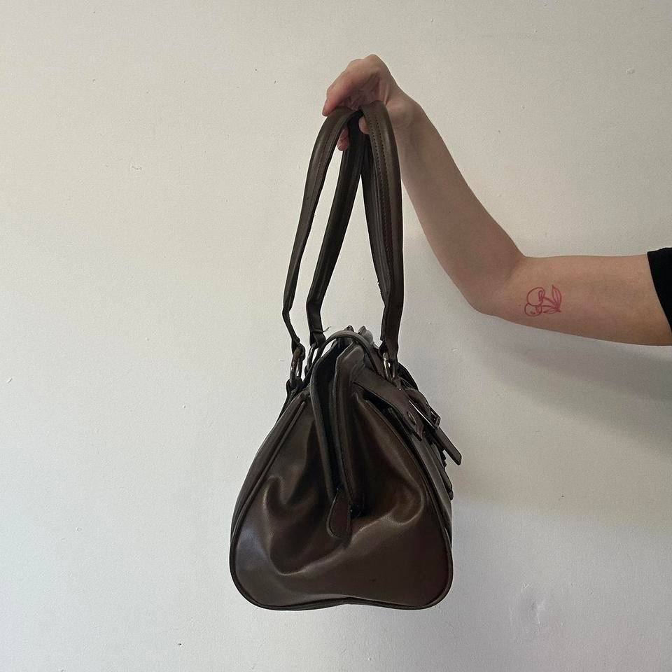 brown faux leather double buckle shoulder bag