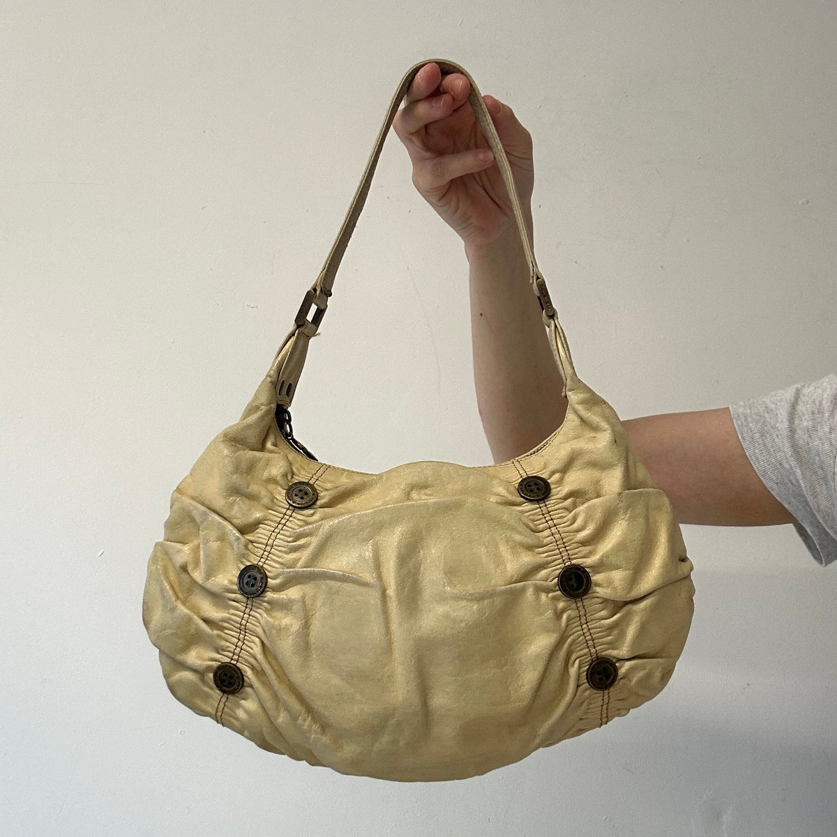 cream tanned ruched button shoulder bag