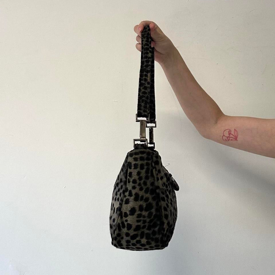 black leopard print faux fur shoulder bag