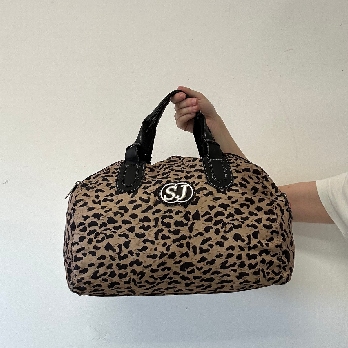 brown patterned faux leather shoulder bag
