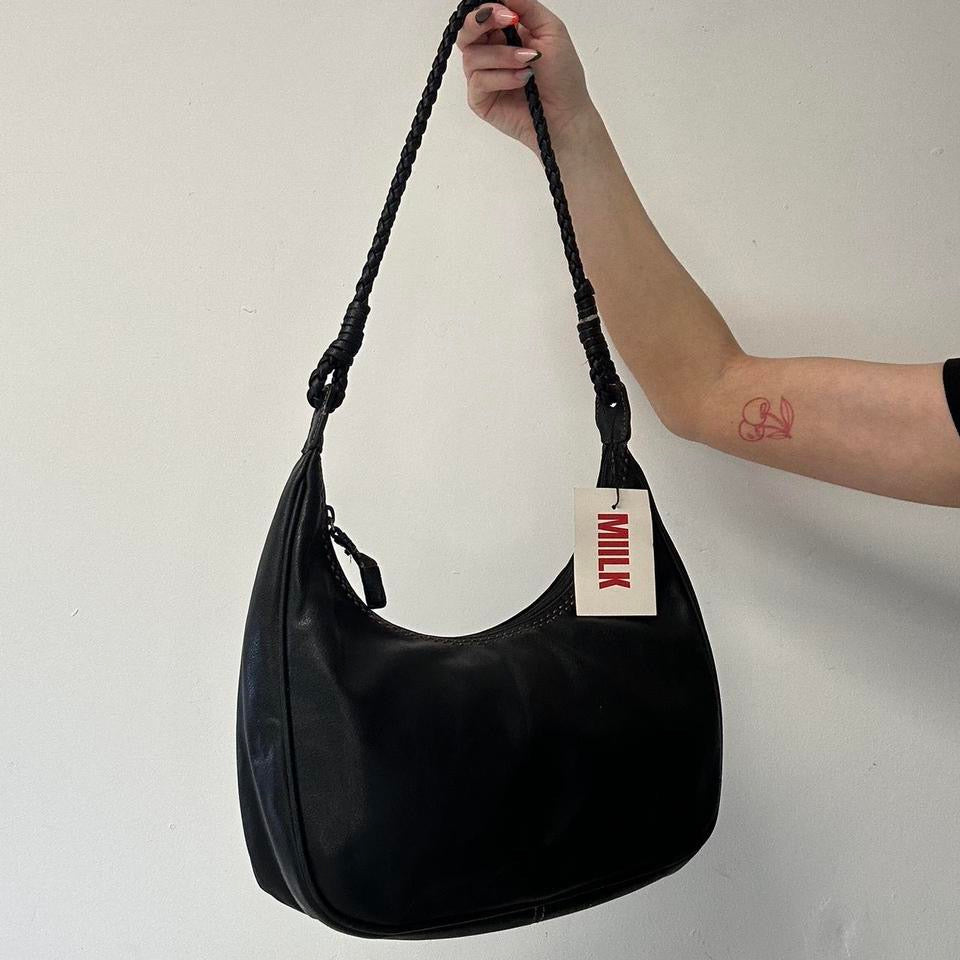 black faux leather rope shoulder bag