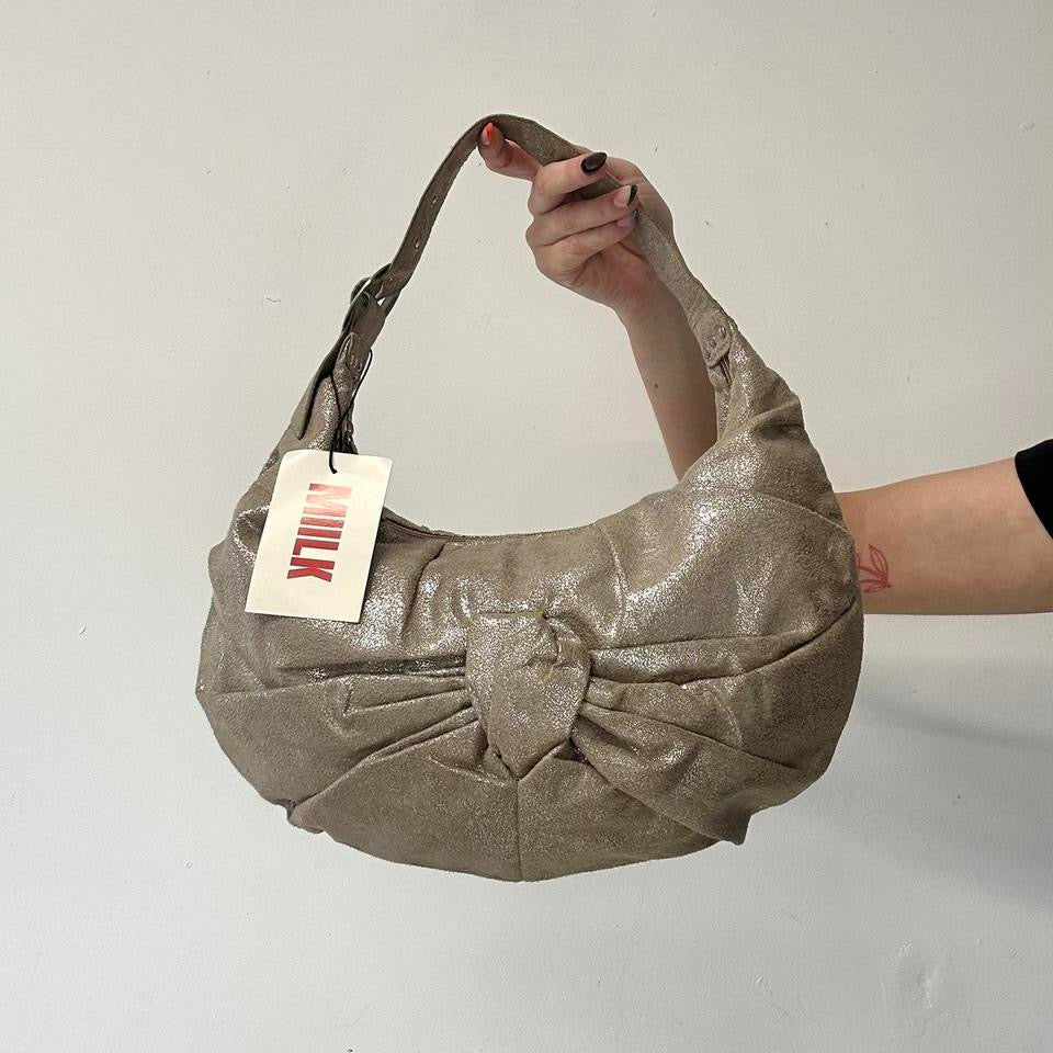 metallic bow buckle shoulder bag